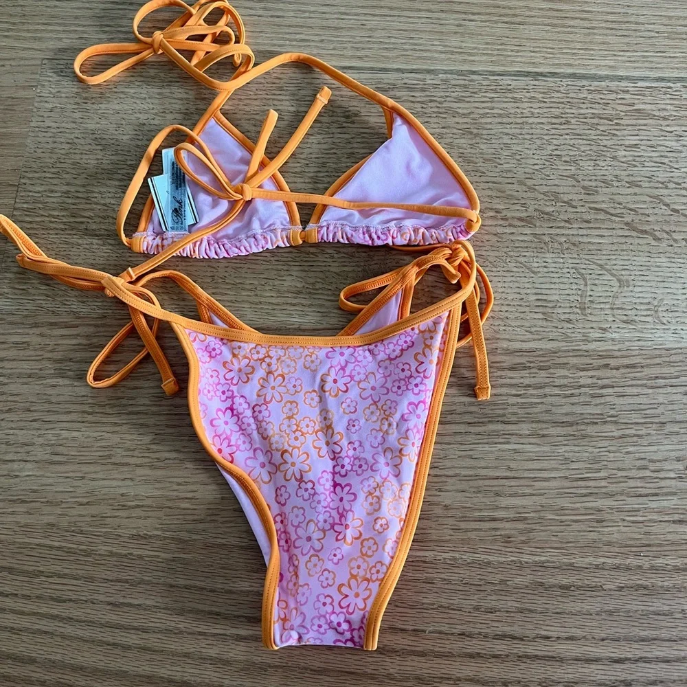 Frankie’s bikinis set
